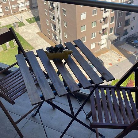 New Modern Rooftop Apartment-Free Private Parking Skopje Buitenkant foto