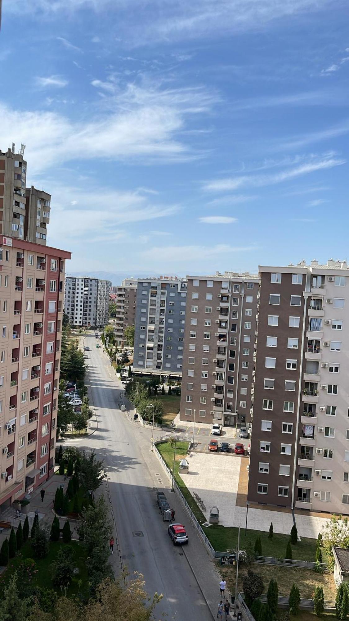New Modern Rooftop Apartment-Free Private Parking Skopje Buitenkant foto